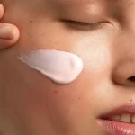 قیمت کرم ضدآفتاب و ضدآلودگی کلارنس رنگ Rose