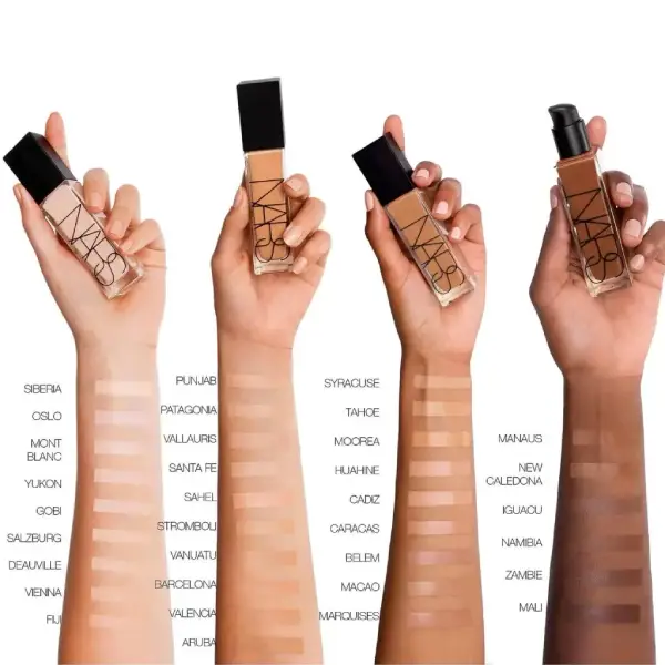 تست رنگ کرم پودر نارس Natural Radiant Longwear Foundation