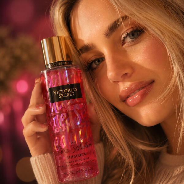 بادی اسپلش زنانه 250Ml ویکتوریا سکرت مدل Pure Seduction Shimmer امارات بادی اسپلش زنانه 250Ml ویکتوریا سکرت مدل Pure Seduction Shimmer امارات